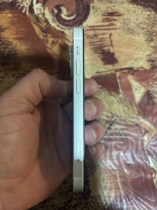 Айфон 13 мини -128 гб Много запазен реновиран от Флип бг