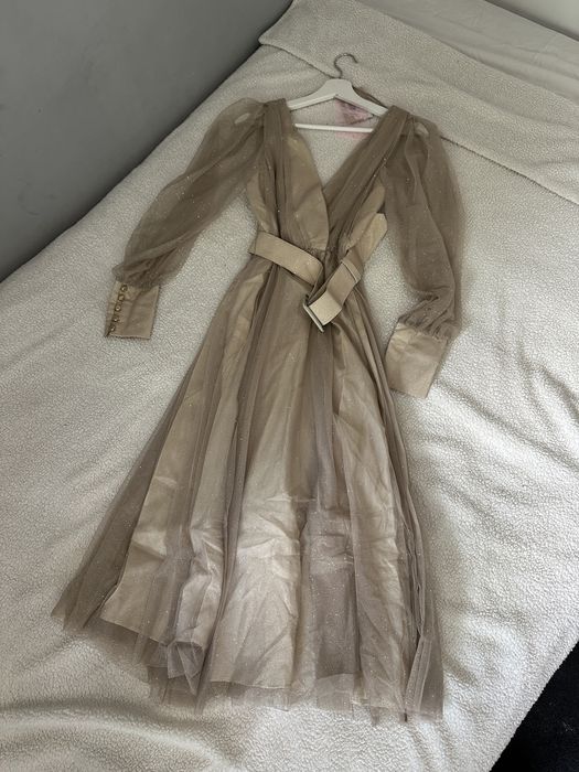 Бежова златна рокля BSB размер 40