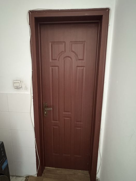 Продам двери межкомнатные