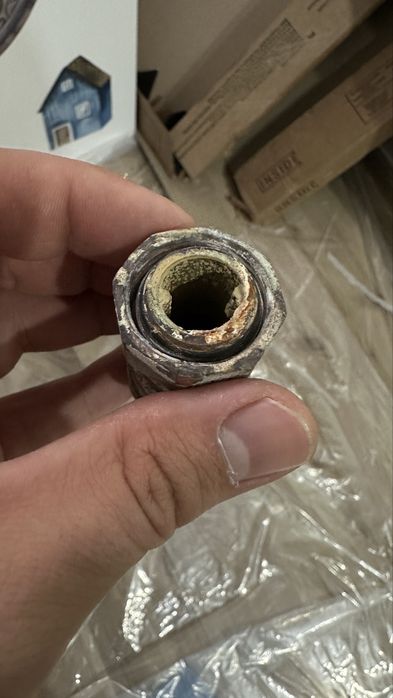 Продам змеевик для ванной.