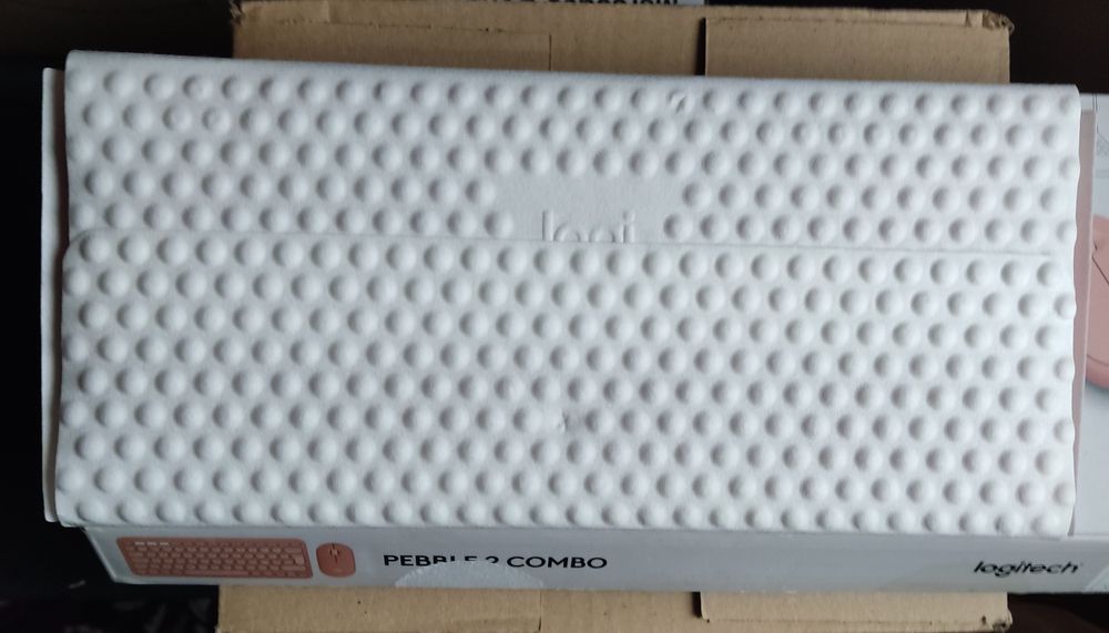 Tastatura Logitech  - Pebble Keys 2 K380s, Wireless,Rose noua