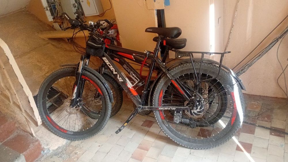 Велик хорошее состояние почти новый мало пользуются всё комплектация