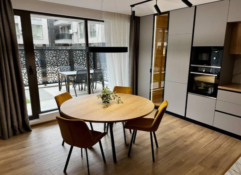 Дава се под наем Двустаен апартамент в Пловдив, Христо Смирненски - 80 кв.м за 1097.01 € - Снимка #3