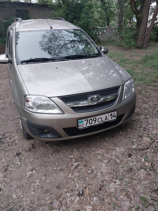 Продам Автомобиль Лада ларгус 2014год