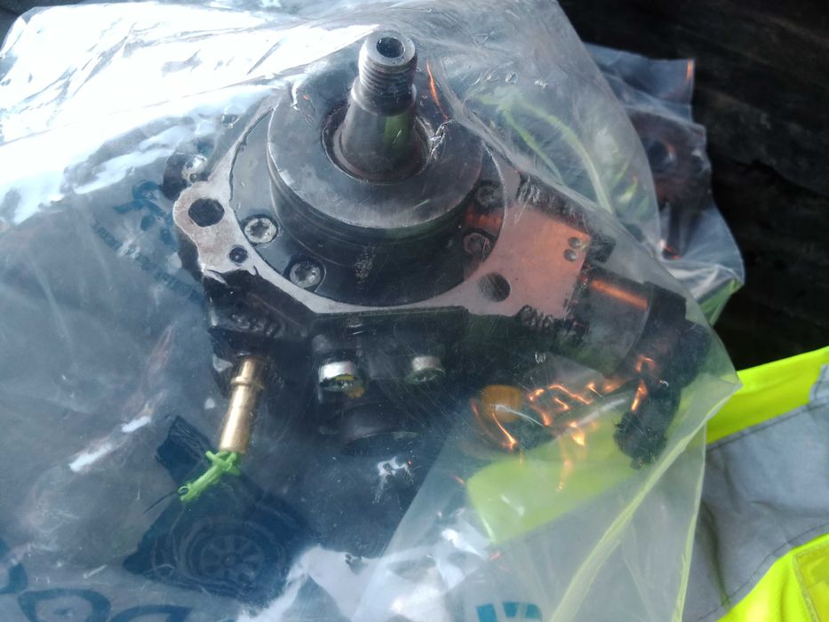 Pompa de injecție/înaltă presiune Nissan Qashqai J10 R9M 1.6DCI