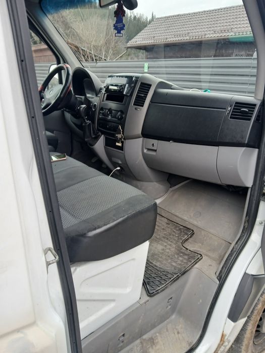 Vând sau schimb mercedes sprinter 313