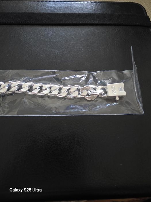 Мъжка сребърна гривна