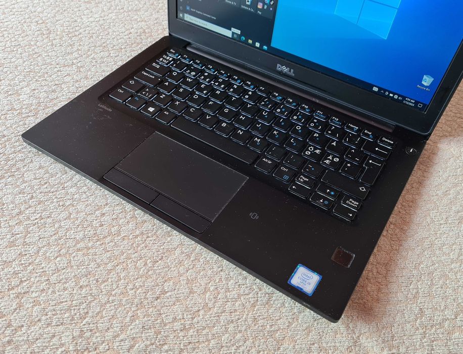 Laptop Dell E7280, Full HD, procesor i5 gen7, 8 GB DDR4, SSD 128 GB