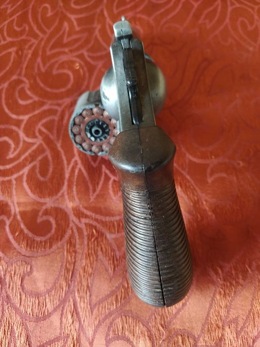 Gonher испански детски револвер с капси