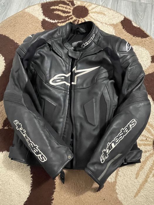 Echipament alpinestars complet și cască agv