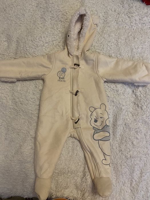 Продам б/у комбезы для малышей