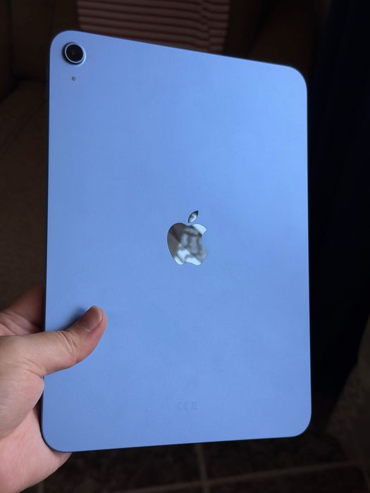 iPad A16, нов + стилус и три калъфа
