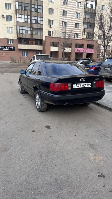 Ауди 100 с4 1992г автомат 2.3