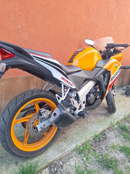 Honda CBR125R 2015 Repsol