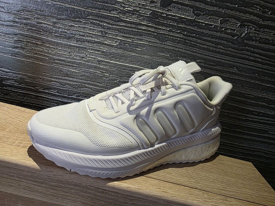 Adidas Boost albi de panza