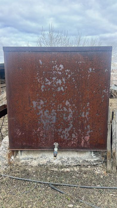 Продам железный бак