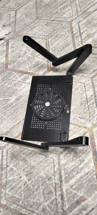 Подставка-трансформер с охлаждением