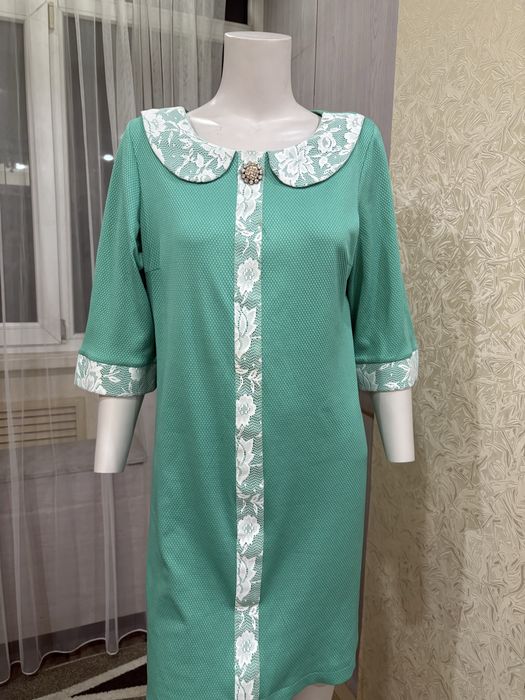 Продам нарядные платья