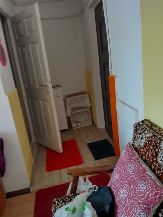 Vand sau închiriez garsoniera