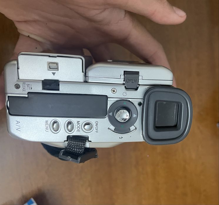 Видеокамера Sony D10