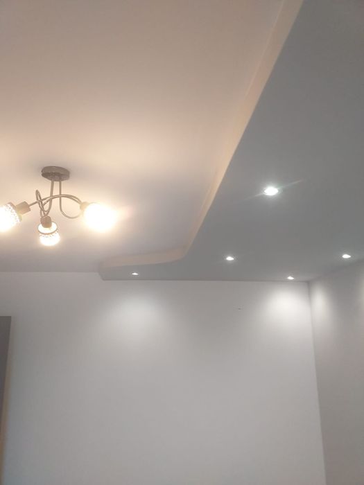 Executam instalații sanitare și electrice si placări scării gresie mar