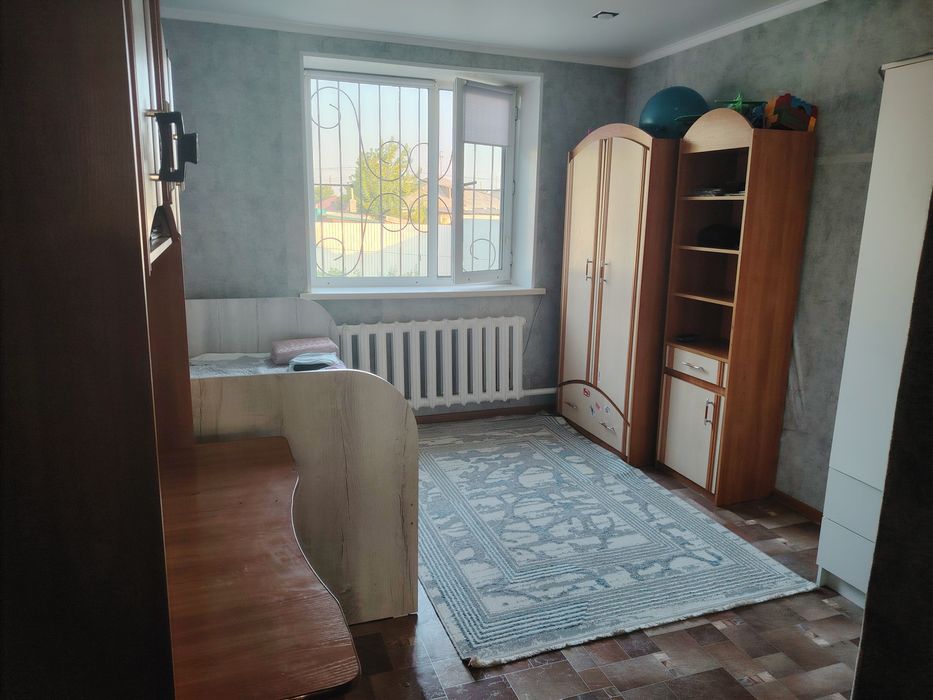 Продам 4 комнатный большой дом