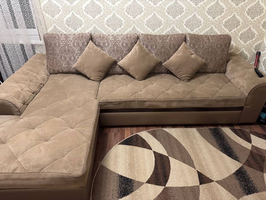 Продам отличный диван