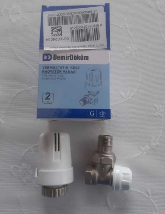Кран комплект с термоглава ъглов ф16 DemirDokumТермовентил за радиатор