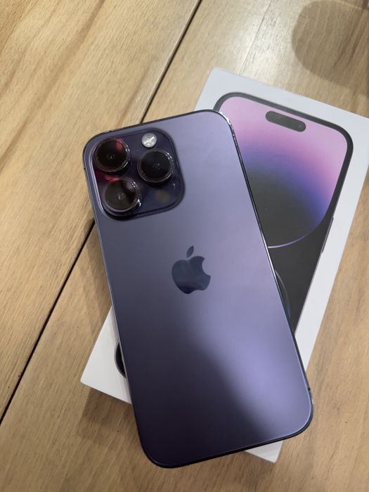 Iphone 14 pro. Трещина царапина нет.