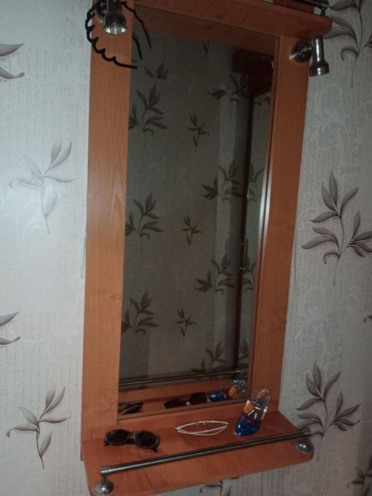 Шкаф купе с зеркалом