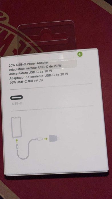 Vand 2 incarcatoare noi si sigilate pentru iPhone doar in Timisoara