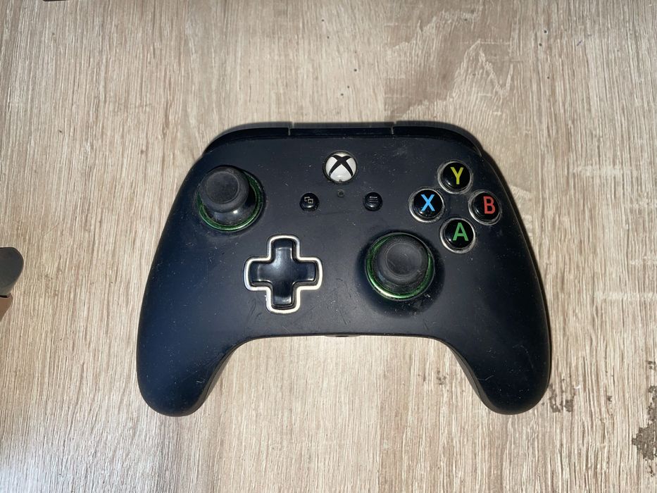 XBOX ONE ,+ 3 jocuri  negociabil
