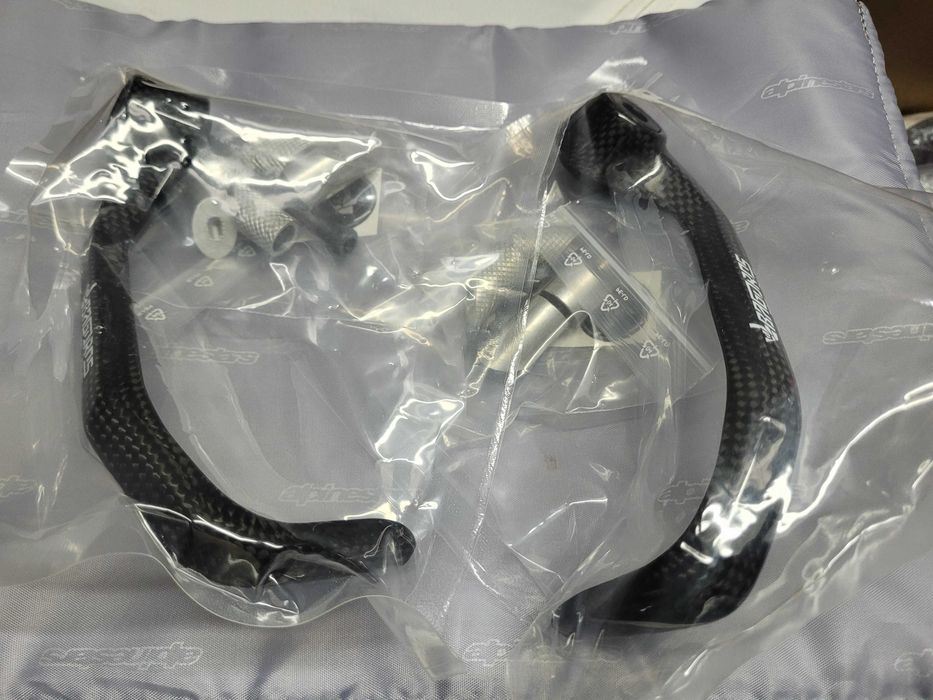 Карбонови гардове за спирачка и съединител Full Six Bagoros