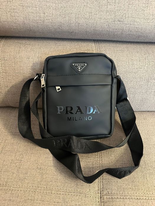 Borseta Prada Neagra