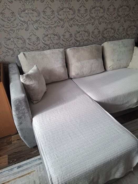 Продам диван с атаманкой