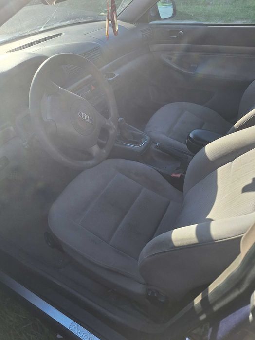 Vand audi a4 1.6i