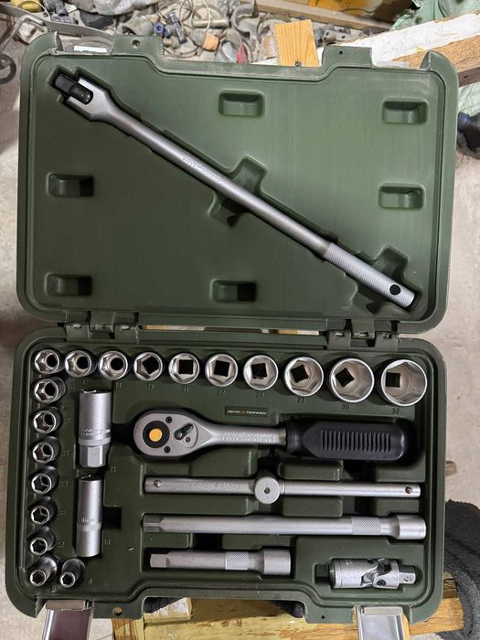 Набор головок и принадлежностей 1/2 " 20предм., 620720  Дело Техники