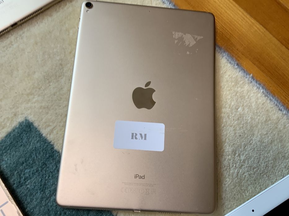 Lot 5 ipad uri pt piese