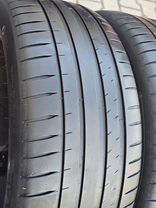 245 50 18 Michelin