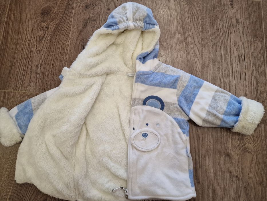 Бебешка пухена жилетка- 74 размер