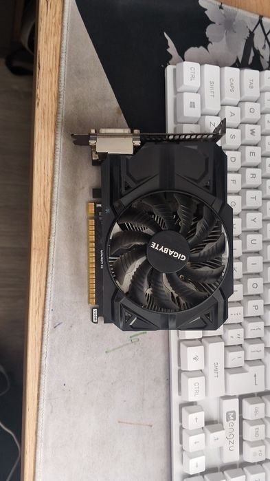 R7 360 2gb от гигабайт