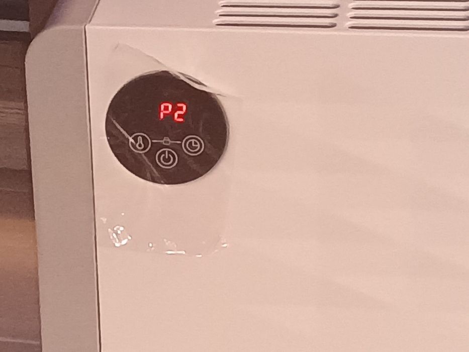 Calorifer  ceramic ,2200 w,nu usucă aer în încăpere ,temperatura conto