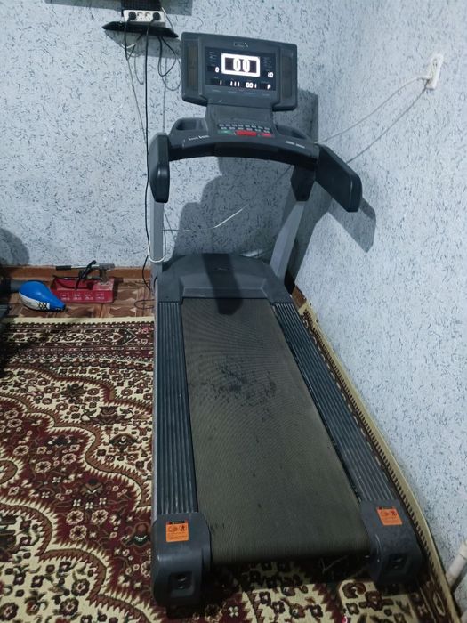 Yugurish yòlagi(GT7) va sport trinajori