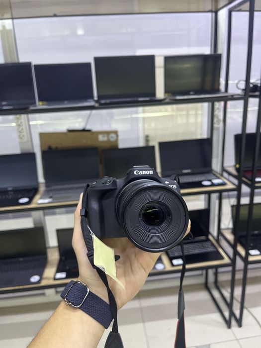 Продается Canon EOS