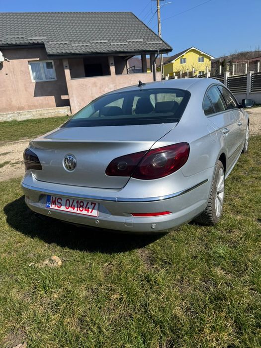 Vând Passat CC 170cp