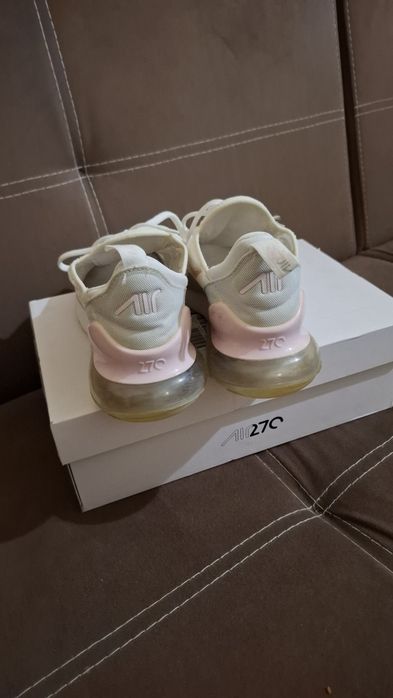 Дамски маратонки Nike