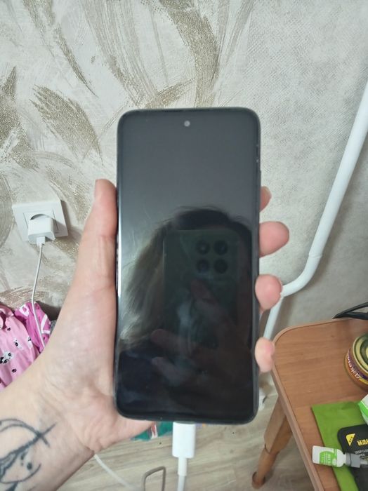 Продам смартфон redmi 10 2022