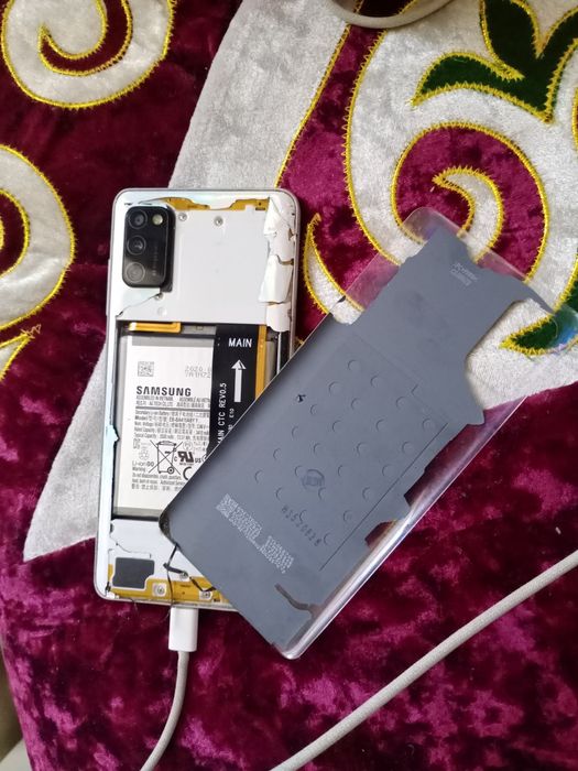 Самсунг а41 на запчасти