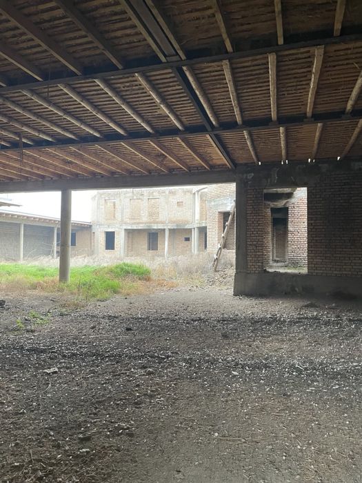 Продаётся недостроеный дом за рестораном Лайф Гарден Раджабамие