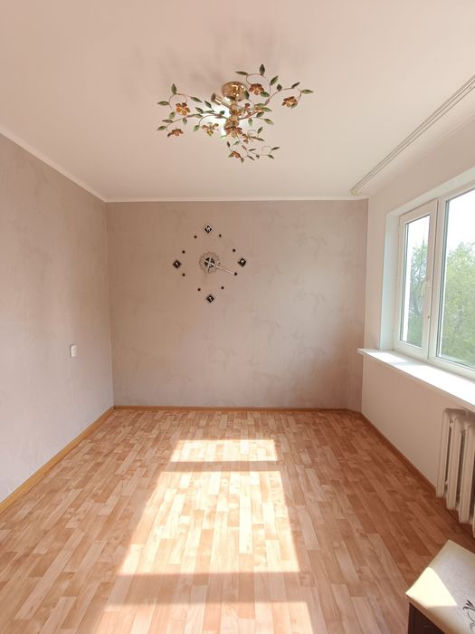 Продаётся 3 комн квартира